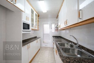 Piso en venta en Ca n'Aurell en Terrassa