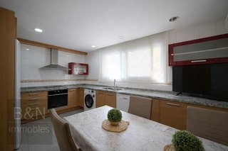 Casa adosada en venta en Poble Nou - Zona Esportiva en Terrassa