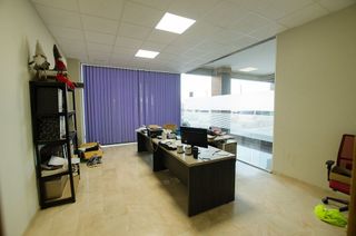 Local comercial en venta en Crevillent