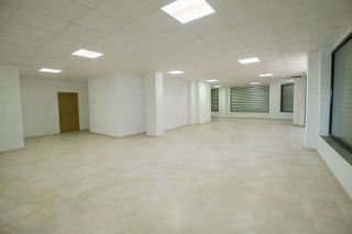 Local comercial en venta en Crevillent
