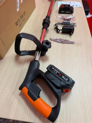 Desbrozadora nueva con 2 baterías