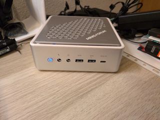 Mini PC MINISFORUM HM60 Gris/Plata