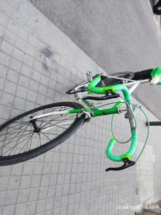 Bicicleta de carretera AMAT