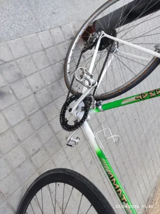 Bicicleta de carretera AMAT