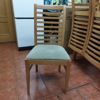 Mesa + 6 Sillas+ mueble tv  comedor madera castaño