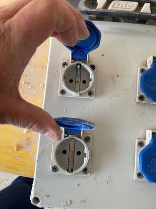 Cuadro de luz de obra con 4 enchufes