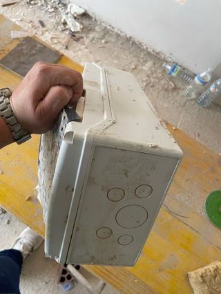 Cuadro de luz de obra con 4 enchufes