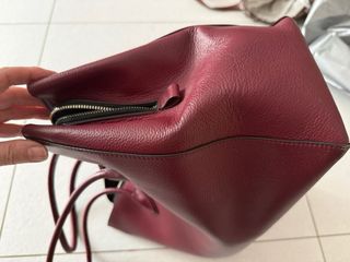 Borsa Coccinelle rossa in buone condizioni