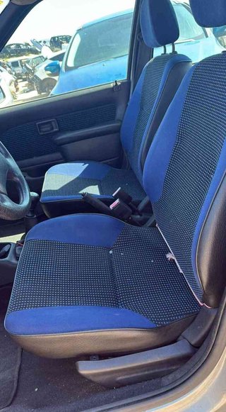 Asiento delantero izquierdo peugeot 106 2908