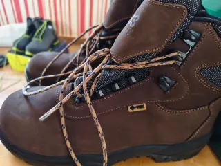 Botas de montaña Moron nuevas