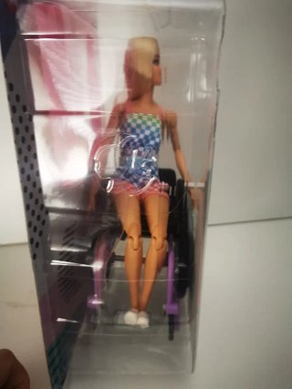 Barbie in sedia a rotelle