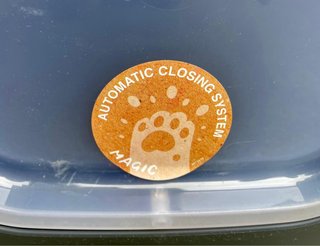 Lettiera chiusa per gatti con filtro