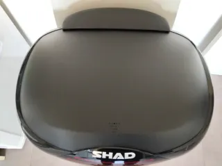 Baúl Shad para moto