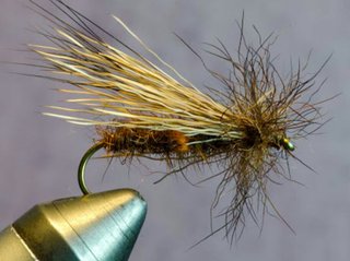 MOSCAS PARA LA PESCA DE TRUCHAS