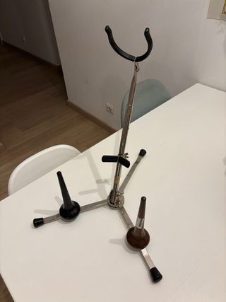 Soporte Saxofón Alto + Extras