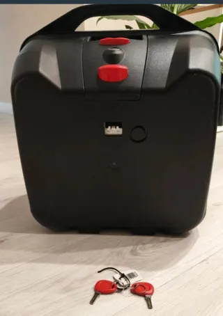 Baúl Top Case Moto Givi 32L