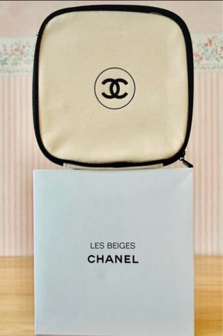 Chanel Les Beiges Pouch / Neceser