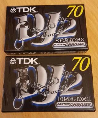 Sei audiocassette sigillate