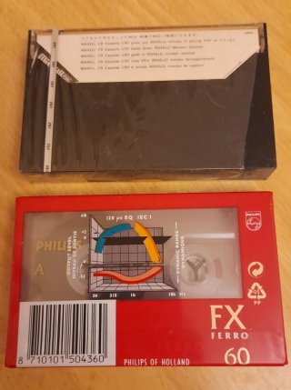 Sei audiocassette sigillate