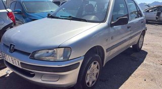 Peugeot 2907 asiento delantero derecho 106