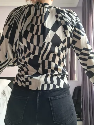Blusa Zara Talla S Estampado Geométrico