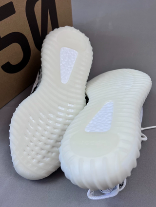 Adidas Yeezy Boost 350 V2 Talla 43.5