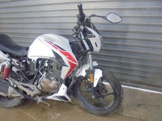 Motor hispania 12654 tapa lateral del der moto 125