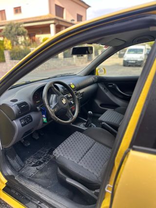 SEAT Leon 2000
