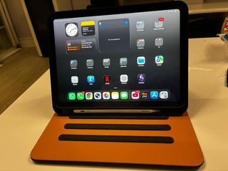 iPad a16 128GB Plata Como Nuevo