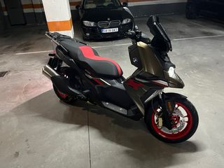 Maxi Scooter