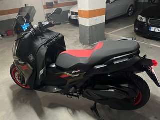 Maxi Scooter