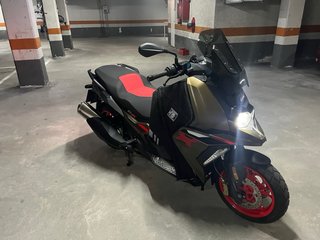 Maxi Scooter