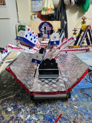 Maqueta feria saltamontes