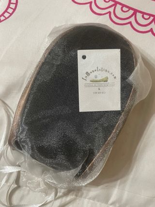 Bailarinas plegables de color bronce para eventos.