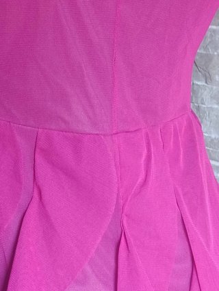 Vestido morado con volantes