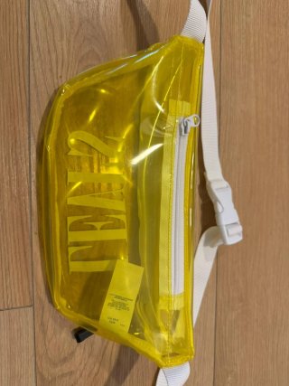 Riñonera Levi's Amarilla Transparente