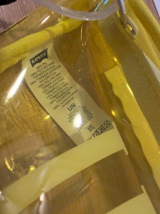 Riñonera Levi's Amarilla Transparente
