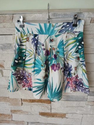 Conjunto pantalones cortos y camiseta lisa