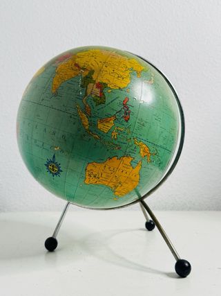 Globo Terráqueo Antiguo 1970s Carles Dalmau