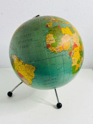 Globo Terráqueo Antiguo 1970s Carles Dalmau