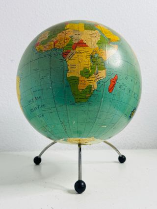 Globo Terráqueo Antiguo 1970s Carles Dalmau