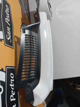 Rejilla Delantera VW Golf V