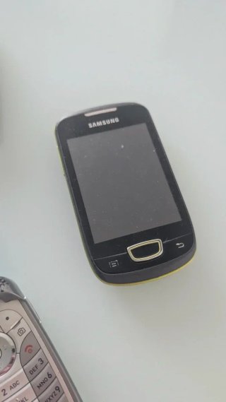Lote 6 Móviles Motorola, Nokia, Samsung