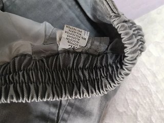 Pantalón cargo gris chico