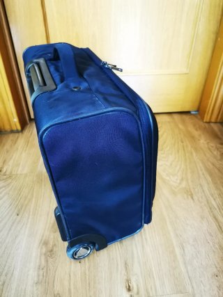 Maletín Loetrec con ruedas