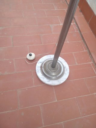 Lampada da terra vintage in tessuto e metallo