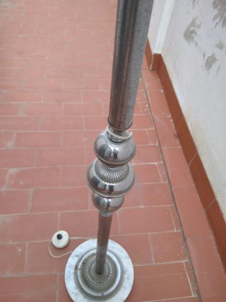 Lampada da terra vintage in tessuto e metallo