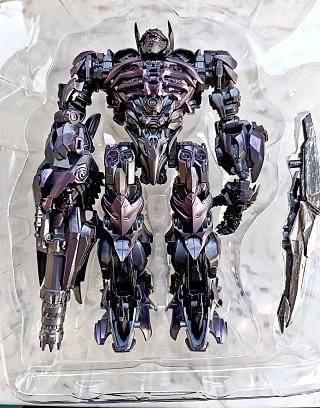 Action Figure Transformers Shockwave