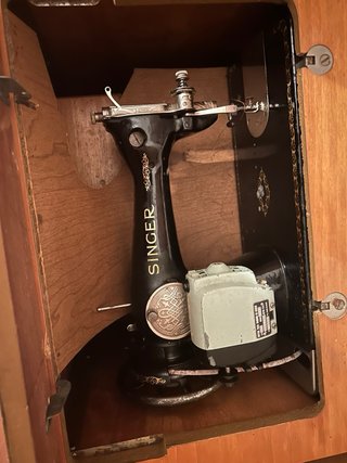 Máquina de coser Singer antigua