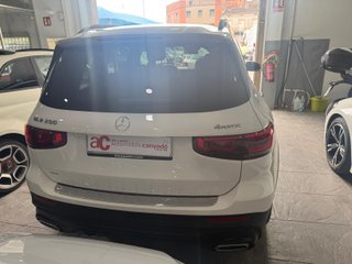 Mercedes-Benz GLB (X247) 2024